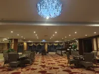 龍陵玉龍商務飯店