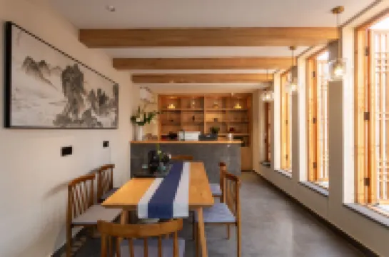 大理回隱設計師ラグジュアリー  民宿（古城南門床單廠アートエリア）