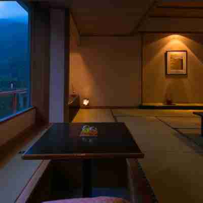 会津芦ノ牧温泉 大川荘 Rooms