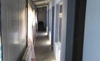Ruoqiang Jiahui Guest House