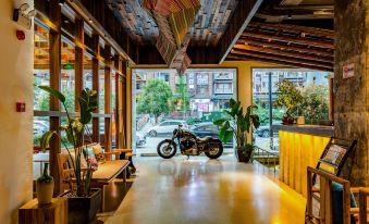 Floral Lux Hotel·Suoxi Shanju Luxury Resort Hotel (Zhangjiajie National Forest Park flagship store)