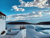 Shanyou Nanshe Luxury Guesthouse (Lijiang Old Town Dashuiche Sifang Street Store)