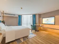 潮漫酒店（江門五邑大學三十三墟街店） 鄰近東湖公園的酒店