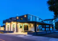 Field Time Homestay Hotels in Luodong Night Market