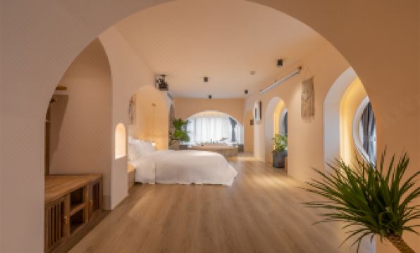 Qishang B & B (Chongqing Guanyinqiao Pedestrian Street store)