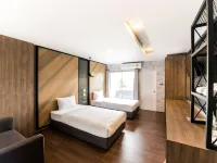 The Circle Hotel Отели рядом с достопримечательностью «Ночной базар»