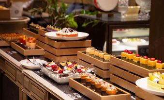 New World Dalian Hotel