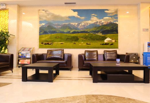 1. 하미 유니버셜 ..