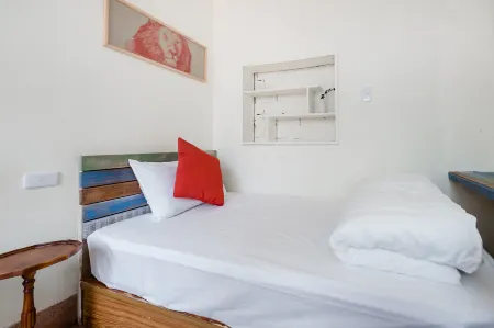 We Share Hostel Отели рядом с достопримечательностью «Zheng Chenggong Ancestral Temple»