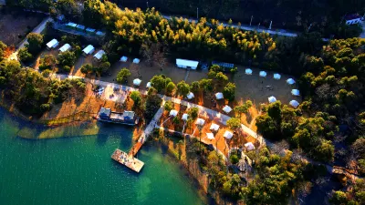 Ningbo Luotong Art Tent Camping Hotel Hotel dekat Jiulong Lake Scenic Spot