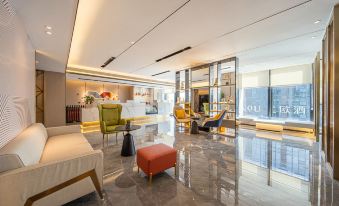 Borrman Hotel (Zunyi Xinpu Linda Food City)