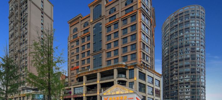 Vienna Hotel (Chongzhou High Speed Railway Station) Hotels in Chongzhou