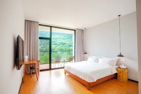 EnshiBigel ChuanjianSurfingPool Homestay (Grand Canyon Yunlong Dixie Store) Отели рядом с достопримечательностью «Lu Yuan Ping»