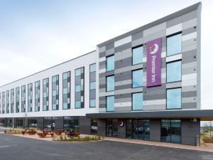 Premier Inn Slough West (Slough Trading Estate)