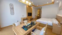 Fuyang Qijiang Bieyuan High-end Homestay (Raozhou Ancient Town Branch) - balcony