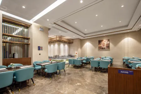 Yeste International Hotel (Nanning Nanhu Park Macun Subway Station) Отели рядом с достопримечательностью «Nanning Wuxiang Xinqu Zongbu Base Leisure Park»