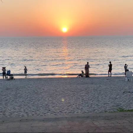 Lanta Seafront Resort