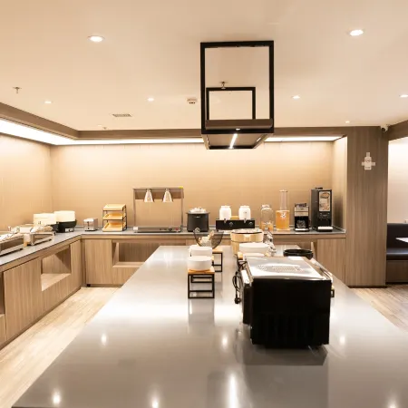HanTing Hotel (Chifeng Linxi Zhenxinglou)