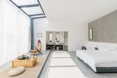 IntoSpring B&B