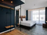 H2 Hotel Budapest Hotels near Chain Bridge