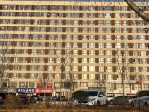 Laizhou Jinhe Light Luxury Hotel (Wantong Building Materials Wholesale Market) Hotels in Laizhou