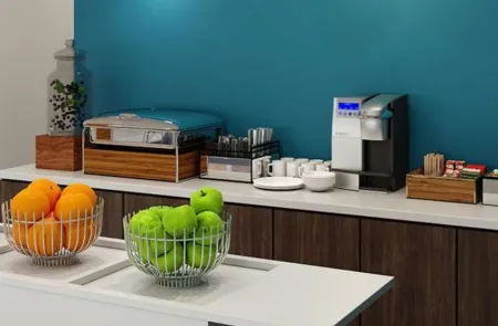 Bposhtels Anaheim Отели рядом с достопримечательностью «Луигис Ролликин Роудстерс»