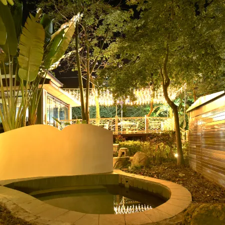 Longmen Royal Spring Resort Hotel
