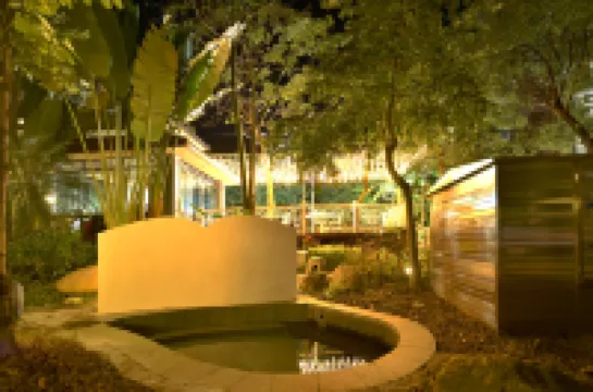 Longmen Royal Spring Resort Hotel