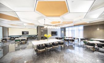 Atour Hotel Jinan Huashan Huanyucheng