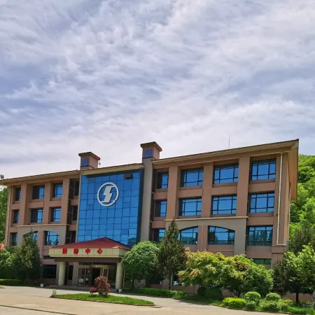 Jiusan Hotel