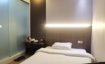 Kaixinle Business Hotel Shantou Chaoyang High-speed Railway Station