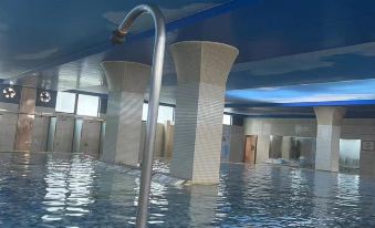 Yafeiya Hot Spring Hotel (only Henan Movie Town store)