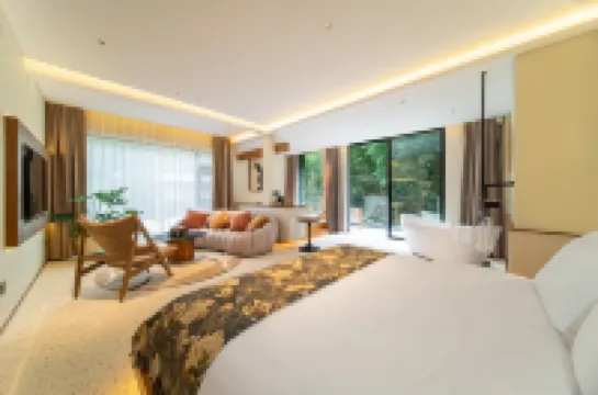 Yixi Shanfang Homestay (Yuxian Shuimo Tingxi Scenic Area)