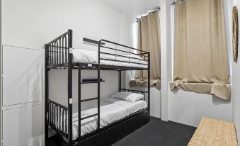 Venus Central Sydney - Female Only Hostel