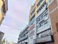 Fino Hotel (Nanjing Jiangbei Hongyuecheng Longhua Road Subway Station Branch) Hoteles en 