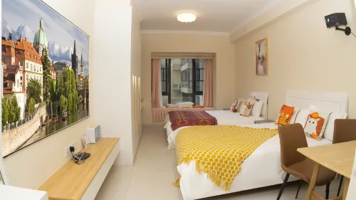 Pinshang Hotel Apartments - غرفة مطلة على الجبل