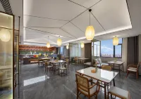 Moshang Qingju | Sky Garden · Song-Style Aesthetic Design Hotel (Kaifeng Qi Store) - parking