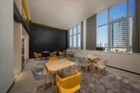 Night Kids Esports Hotel