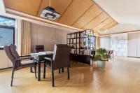 린즈 하워드 존슨 호텔