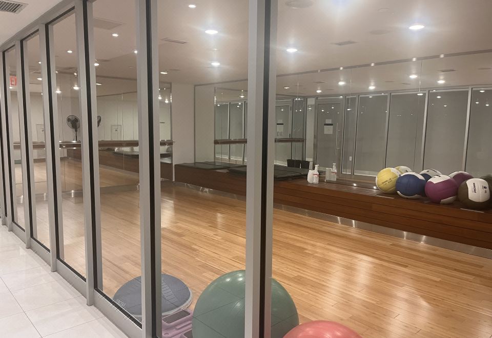 Breathtaking Toronto Waterfront 1+1 2BR