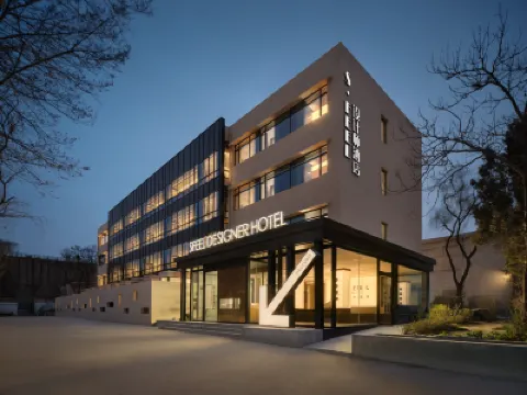 SFEEL Designer Hotel (Chaoyang Street Branch, Taiyuan Railway Station) Hotels near Shuangta Temple (Twin Pagoda Temple)