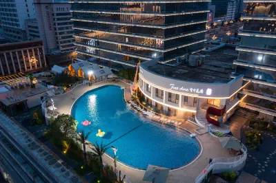 Firstchoice Sky Garden Hostel