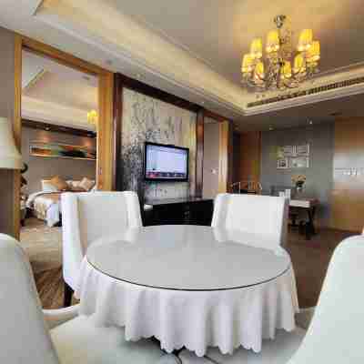 Firth Jinling Grand Hotel Rooms