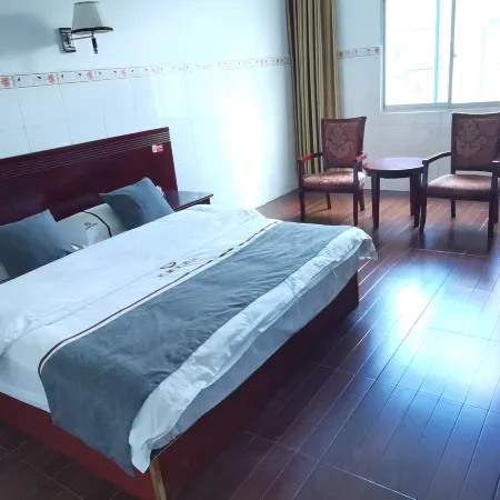 Menglian Kailei Hotel