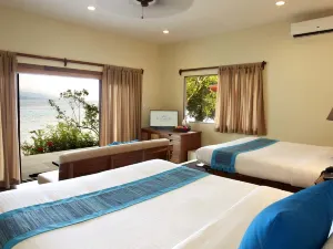 Bluewater Sumilon Island Resort