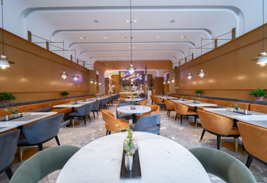 2. 아투어 호텔 다..