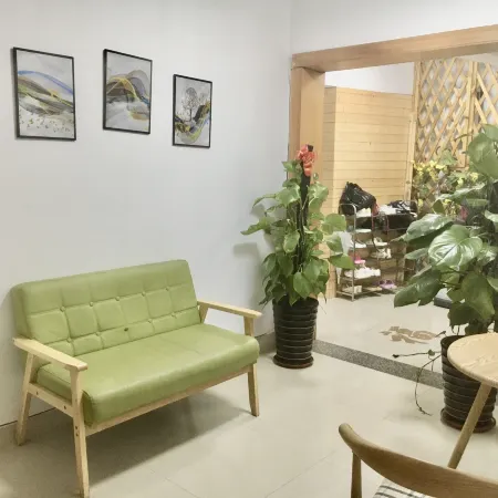 Nanning Rushe Homestay Hotel
