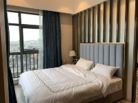 朵尔曼酒店(珠海拱北店) - 河景复式双床房