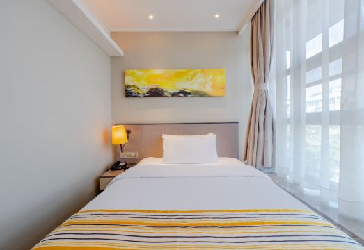 홈 인 플러스 항저우 웨스트 레이크 우산 허팡 스트리트