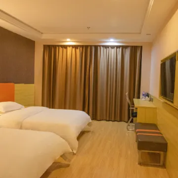 Tiantian Youpin Hotel (Shaodong High-speed Railway Station)